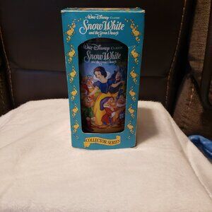Snow White Plastic Cup